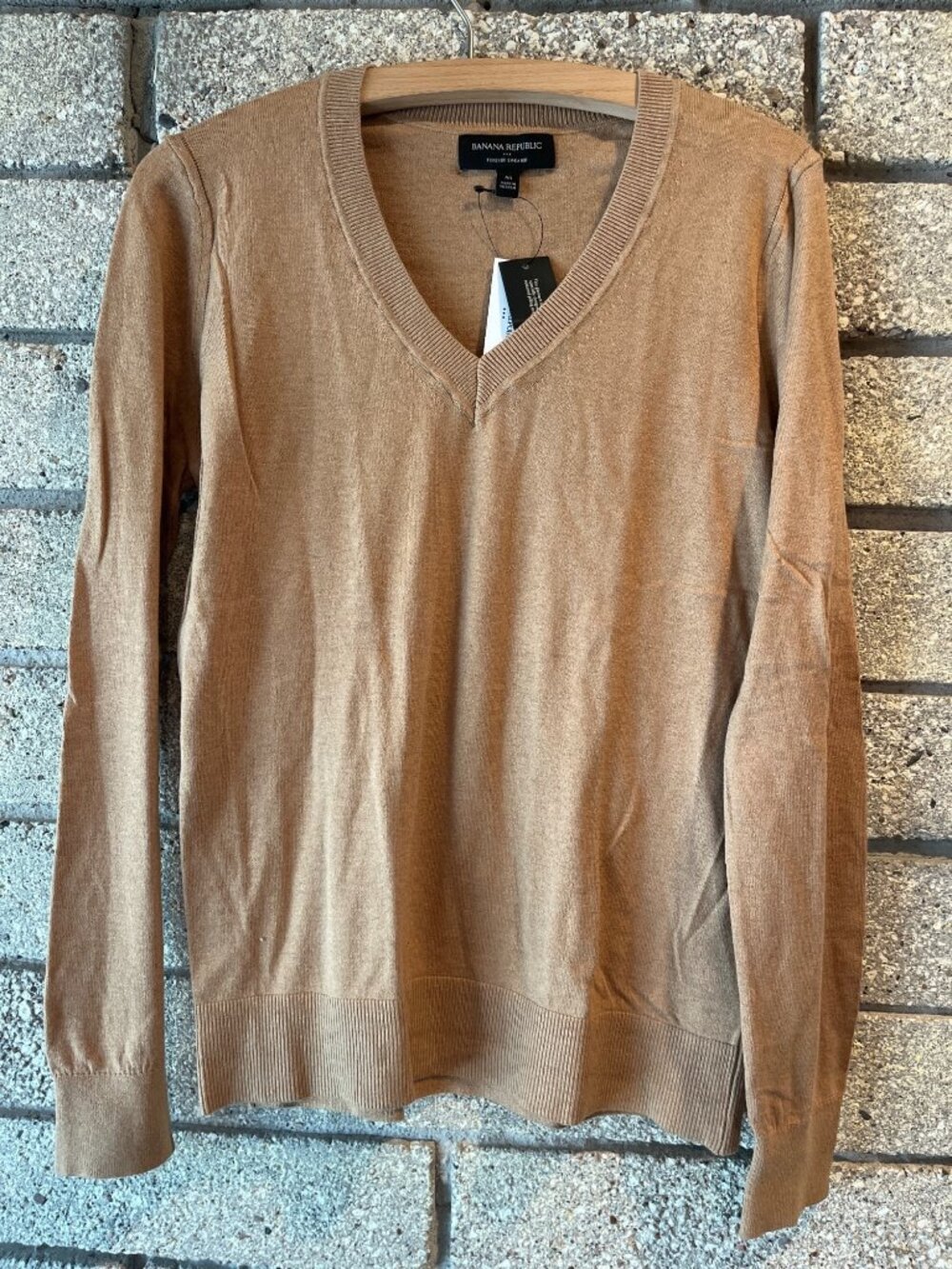 Banana Republic Womens V-Neck Forever Sweater Medium Brown New With Tags